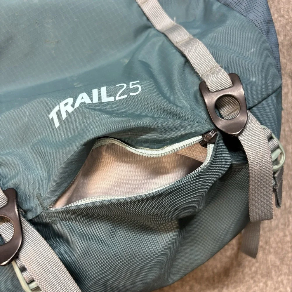 REI Co-Op Trail 25 Backpack Green Women's One Size 25L Hiking Day Pack